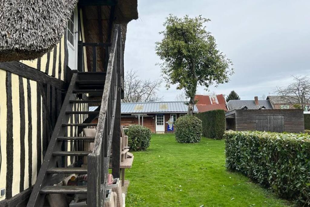 Chaumiere De Charme Cosy Villa Saint-Éloi-de-Fourques Exterior foto